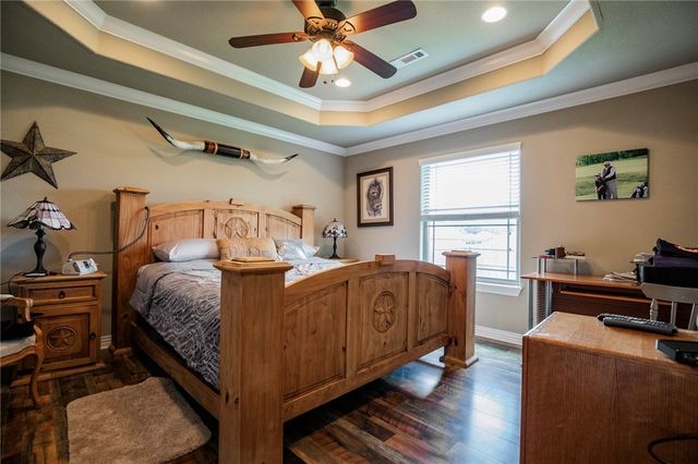 709 Dollar Street, Cave Springs, AR 72718