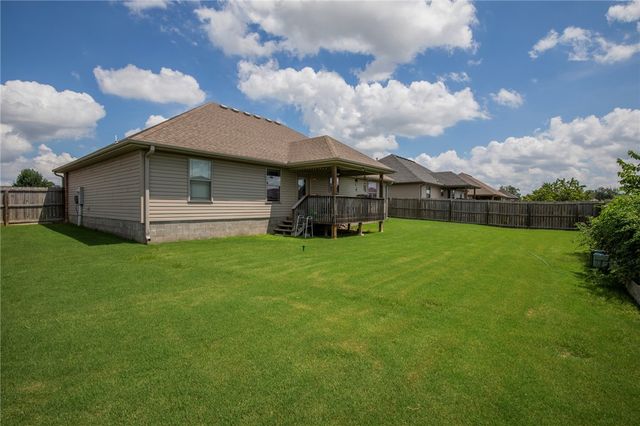 709 Dollar Street, Cave Springs, AR 72718