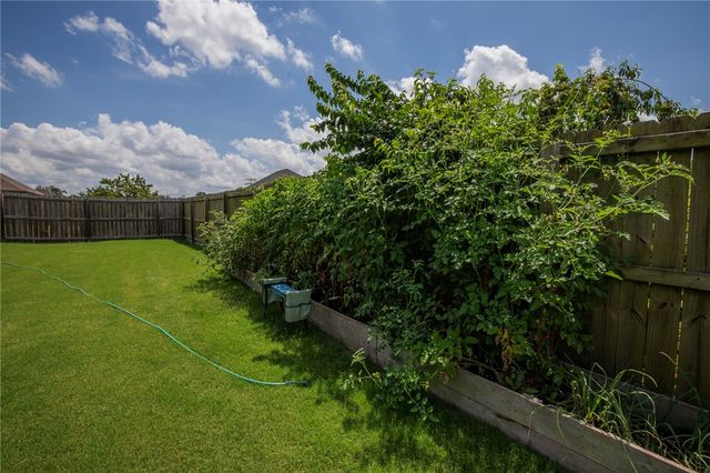 709 Dollar Street, Cave Springs, AR 72718
