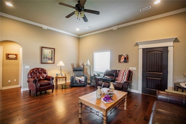 709 Dollar Street, Cave Springs, AR 72718