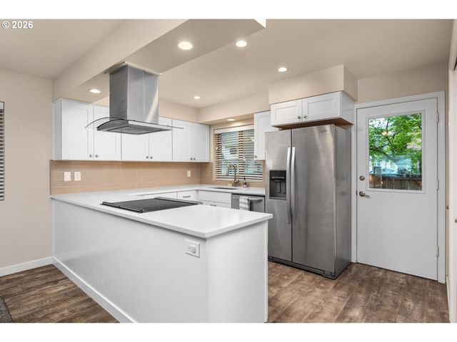 9721 Sw LONDON Ct, Portland, OR 97223