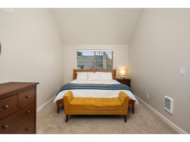 9721 Sw LONDON Ct, Portland, OR 97223