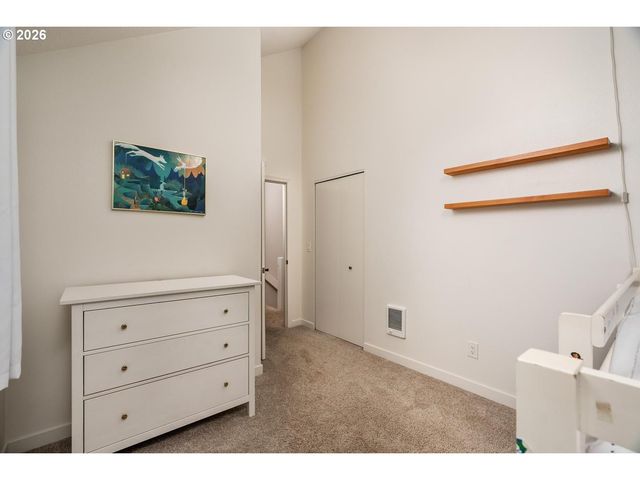 9721 Sw LONDON Ct, Portland, OR 97223