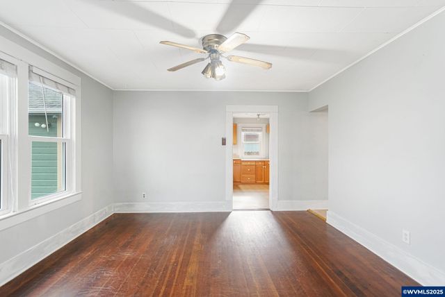 165 SE Clay St, Dallas, OR 97338