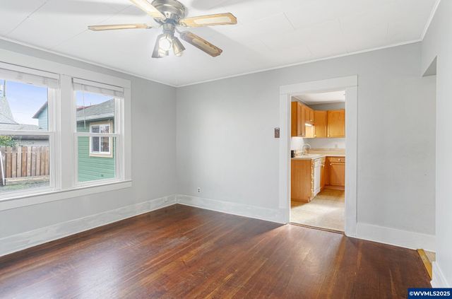 165 SE Clay St, Dallas, OR 97338