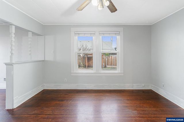 165 SE Clay St, Dallas, OR 97338