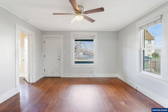 165 SE Clay St, Dallas, OR 97338