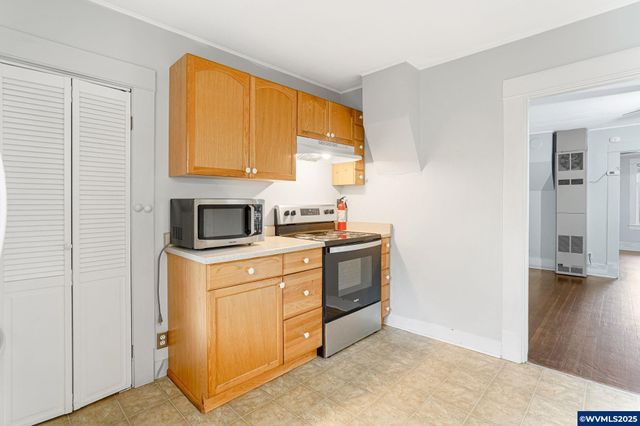 165 SE Clay St, Dallas, OR 97338