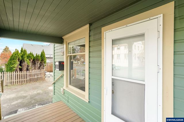 165 SE Clay St, Dallas, OR 97338