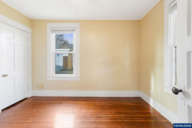 165 SE Clay St, Dallas, OR 97338