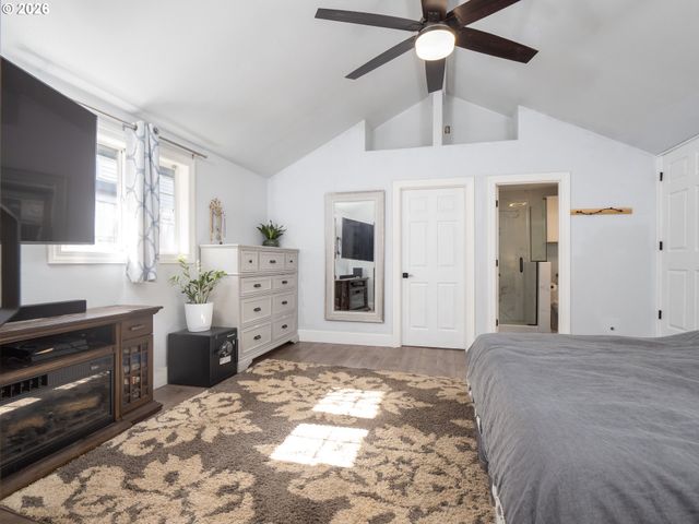 12735 Sw 22ND Ave, Lake Oswego, OR 97034