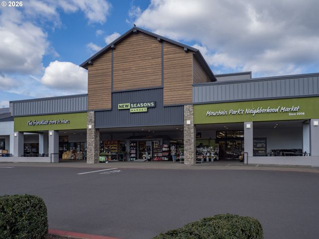 12735 Sw 22ND Ave, Lake Oswego, OR 97034