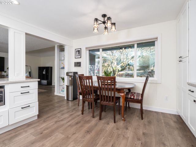 12735 Sw 22ND Ave, Lake Oswego, OR 97034