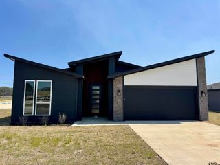 15529 Greenhouse Way, Lindale, TX 75771