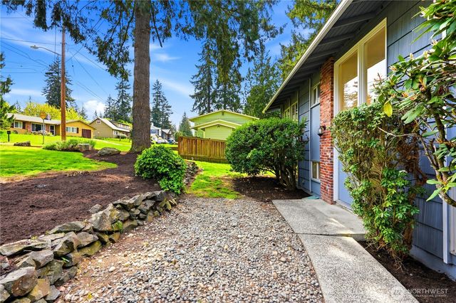 14613 SE 16th Place, Bellevue, WA 98007