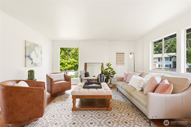 14613 SE 16th Place, Bellevue, WA 98007