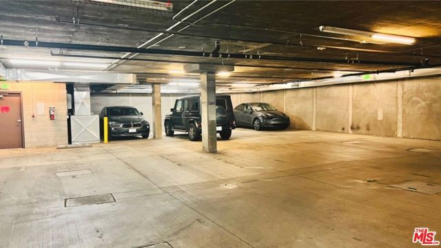 5633 Carlton Way 203, Los Angeles, CA 90028