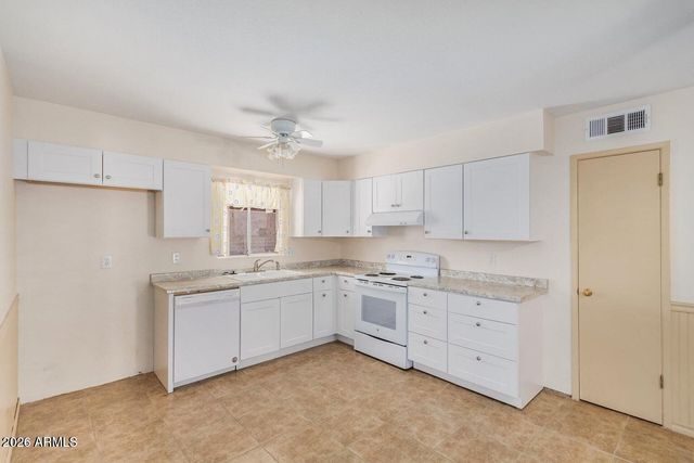 1941 E PEGASUS Drive, Tempe, AZ 85283