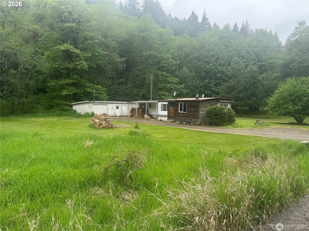 1031 HARMONY Dr, Longview, WA 98632