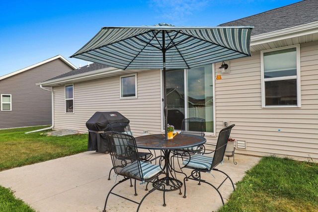 869 JOEANNA WAY, Pulaski, WI 54162
