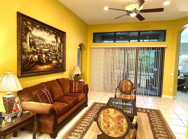 8041 E Via Grande, Boynton Beach, FL 33437