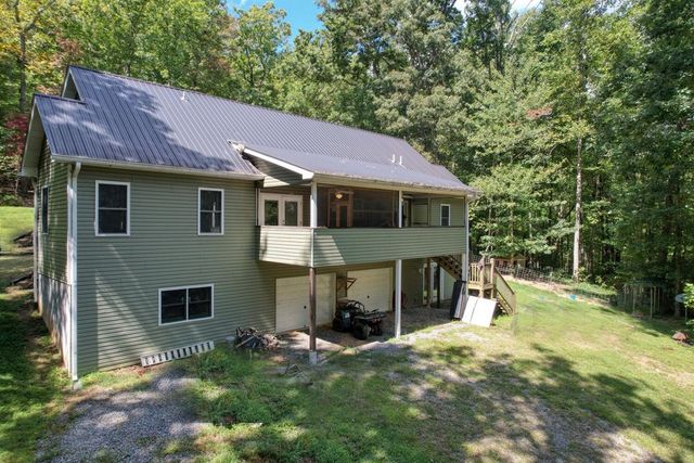 215 Rhodemont Trail, Hayesville, NC 28904