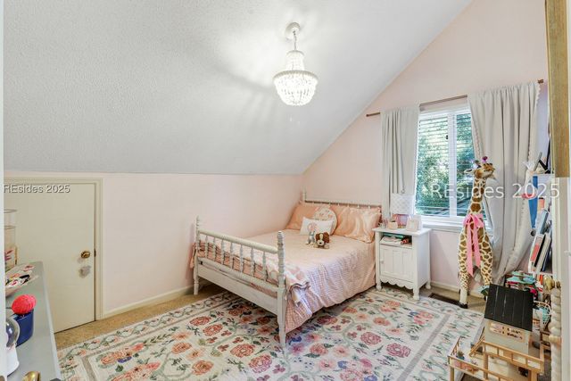 32 Otter Rd, Hilton Head Island, SC 29928