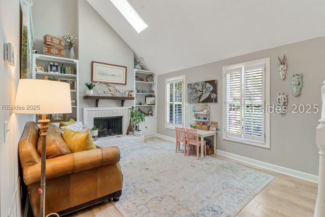 32 Otter Rd, Hilton Head Island, SC 29928