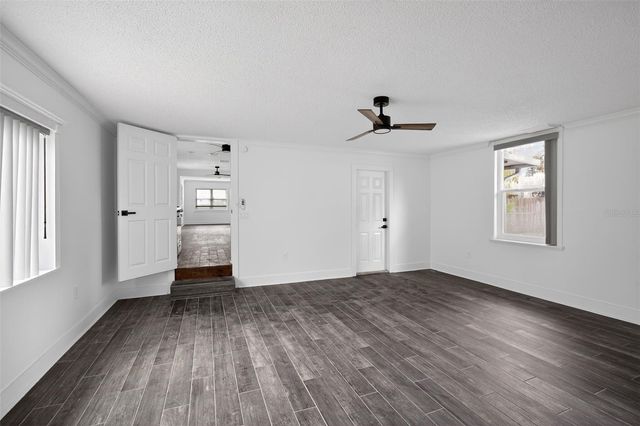 8301 RIVERSIDE DRIVE NE, St Petersburg, FL 33702