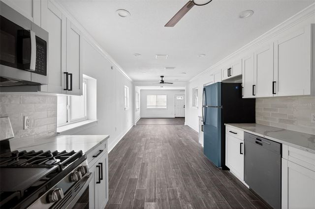 8301 RIVERSIDE DRIVE NE, St Petersburg, FL 33702