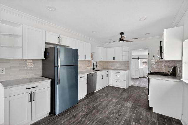 8301 RIVERSIDE DRIVE NE, St Petersburg, FL 33702