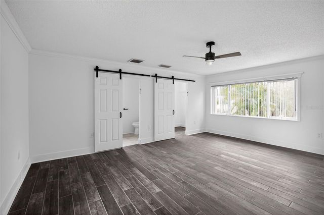 8301 RIVERSIDE DRIVE NE, St Petersburg, FL 33702