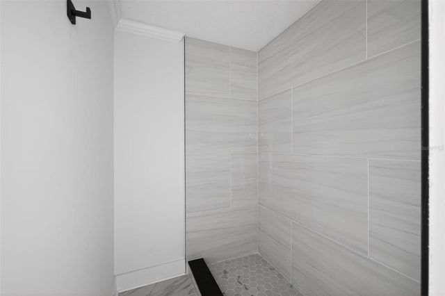 8301 RIVERSIDE DRIVE NE, St Petersburg, FL 33702