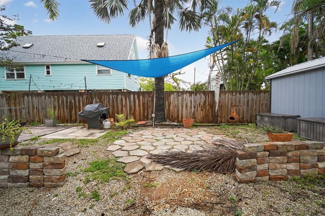 8301 RIVERSIDE DRIVE NE, St Petersburg, FL 33702