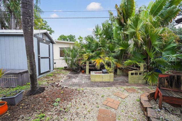 8301 RIVERSIDE DRIVE NE, St Petersburg, FL 33702