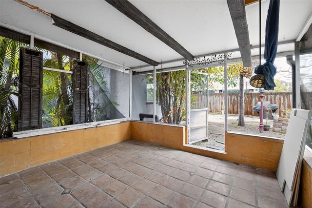 8301 RIVERSIDE DRIVE NE, St Petersburg, FL 33702