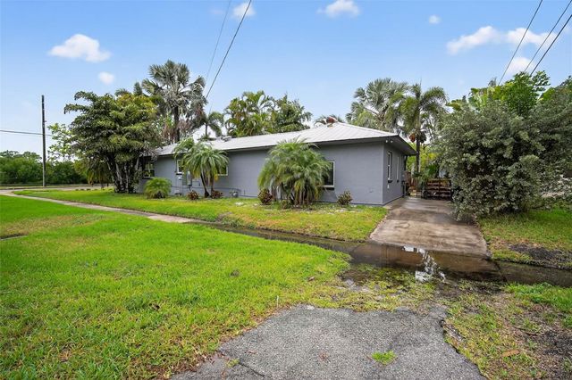 8301 RIVERSIDE DRIVE NE, St Petersburg, FL 33702