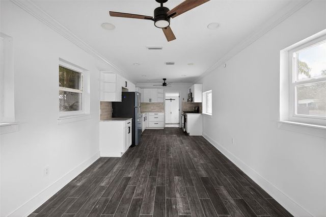 8301 RIVERSIDE DRIVE NE, St Petersburg, FL 33702