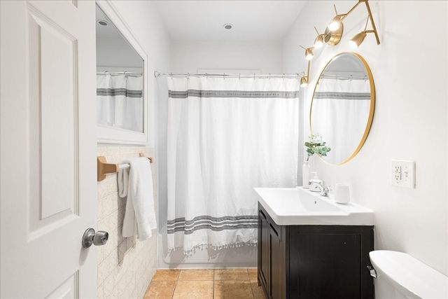 87 Bailey St 2, Boston, MA 02124