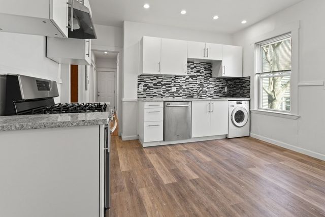 87 Bailey St 2, Boston, MA 02124