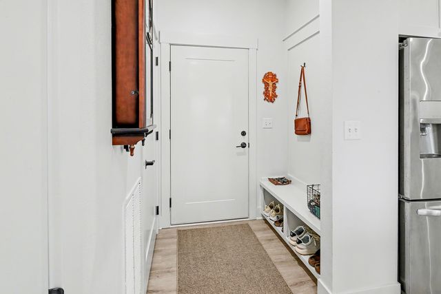 2119 SW Chautauqua Lane, Ankeny, IA 50023