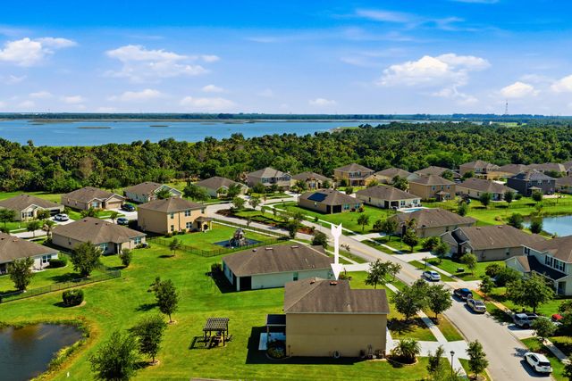3044 Woodswalk Drive, Fort Pierce, FL 34945