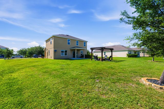 3044 Woodswalk Drive, Fort Pierce, FL 34945