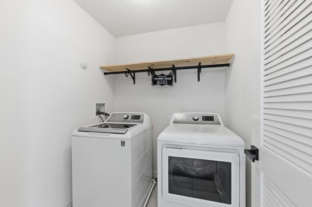 3044 Woodswalk Drive, Fort Pierce, FL 34945