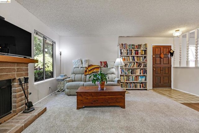 2567 El Portal Dr A, San Pablo, CA 94806