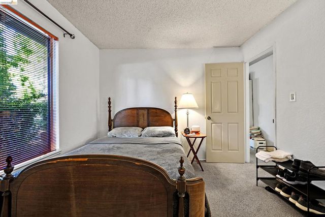 2567 El Portal Dr A, San Pablo, CA 94806