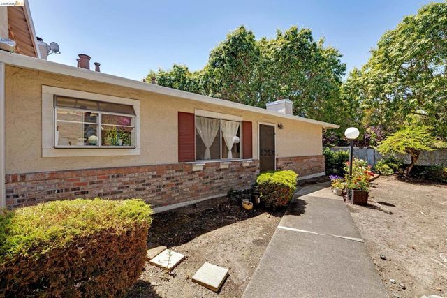 2567 El Portal Dr A, San Pablo, CA 94806