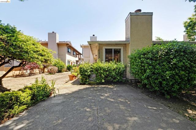 2567 El Portal Dr A, San Pablo, CA 94806