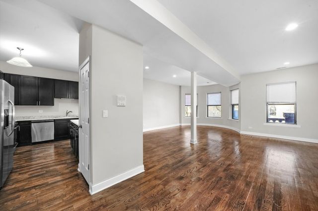 4521 S Michigan Avenue 1, Chicago, IL 60653