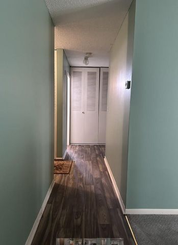 2801 Flag Avenue N 102, New Hope, MN 55427